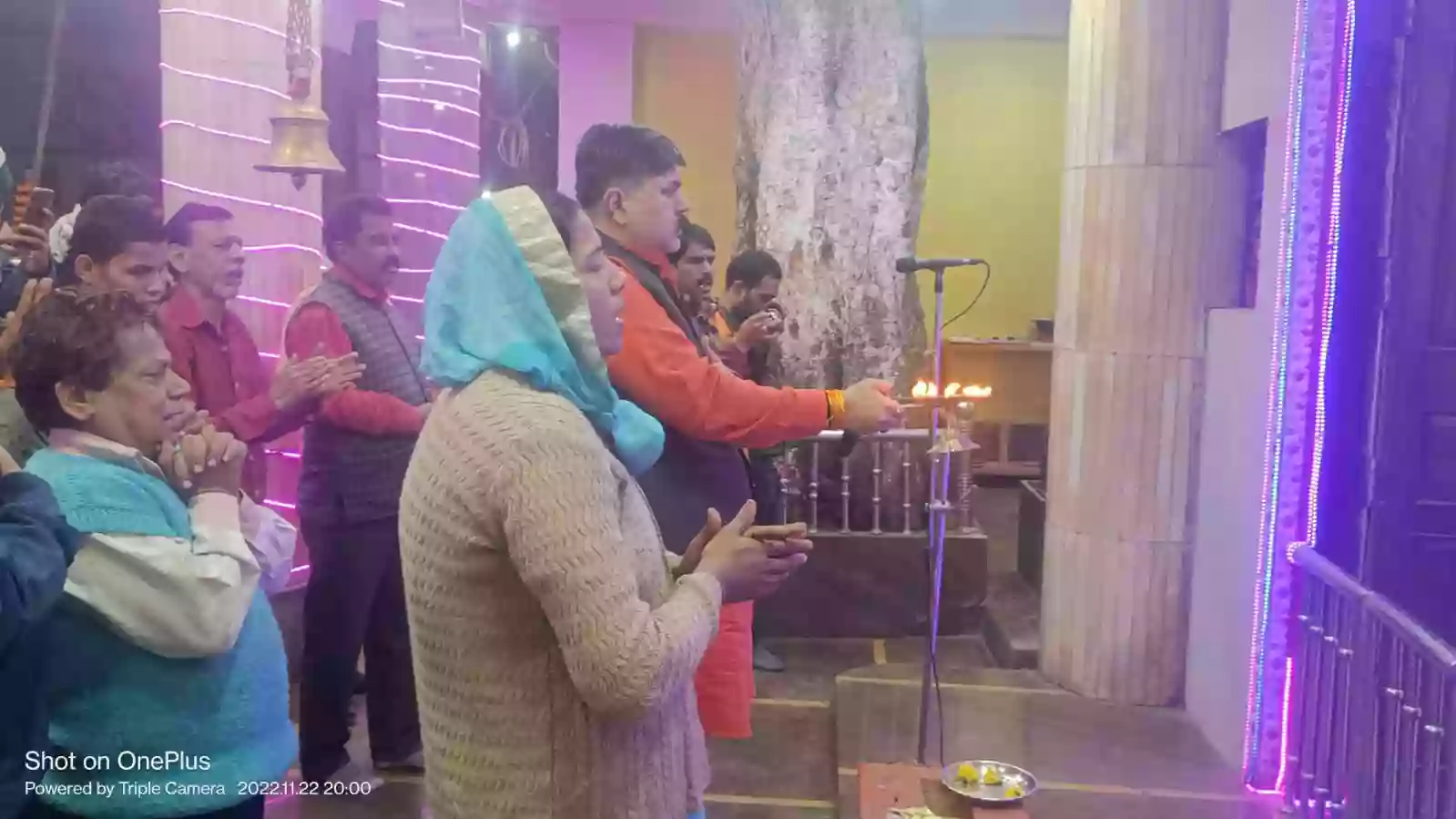 जागृत हिंदू मंच द्वारा शाहजहांनबाद मां दुर्गा मंदिर में महाआरती का आयोजन 